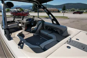 2013-malibu-wakesetter-23-lsv-141448-image6
