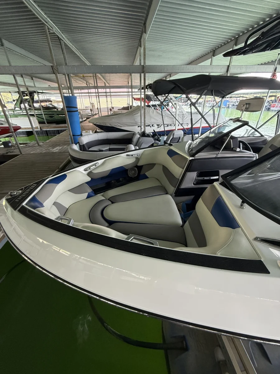 2015-malibu-wakesetter-vlx-141549-image5.webp