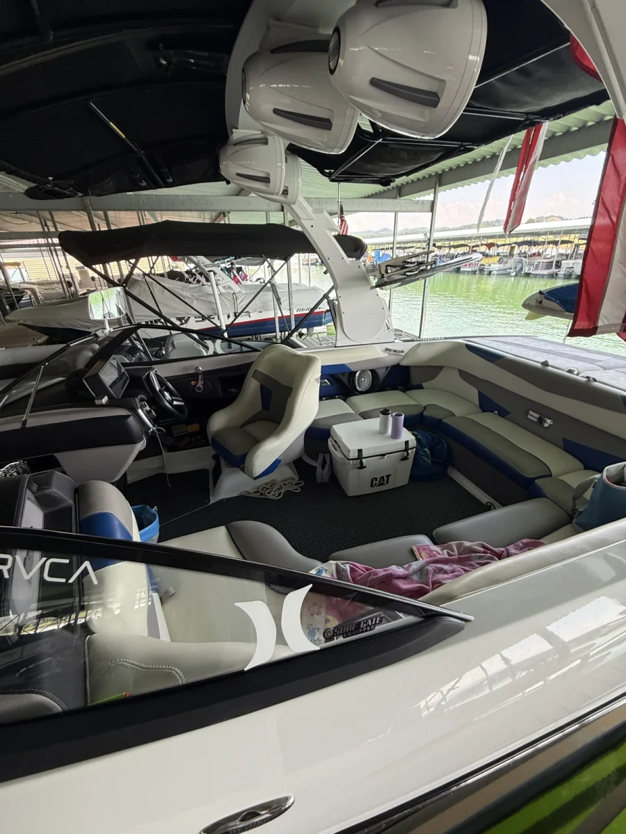 2015-malibu-wakesetter-vlx-141549-image6.webp