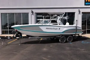 2017-mastercraft-x46-141562-image1.webp