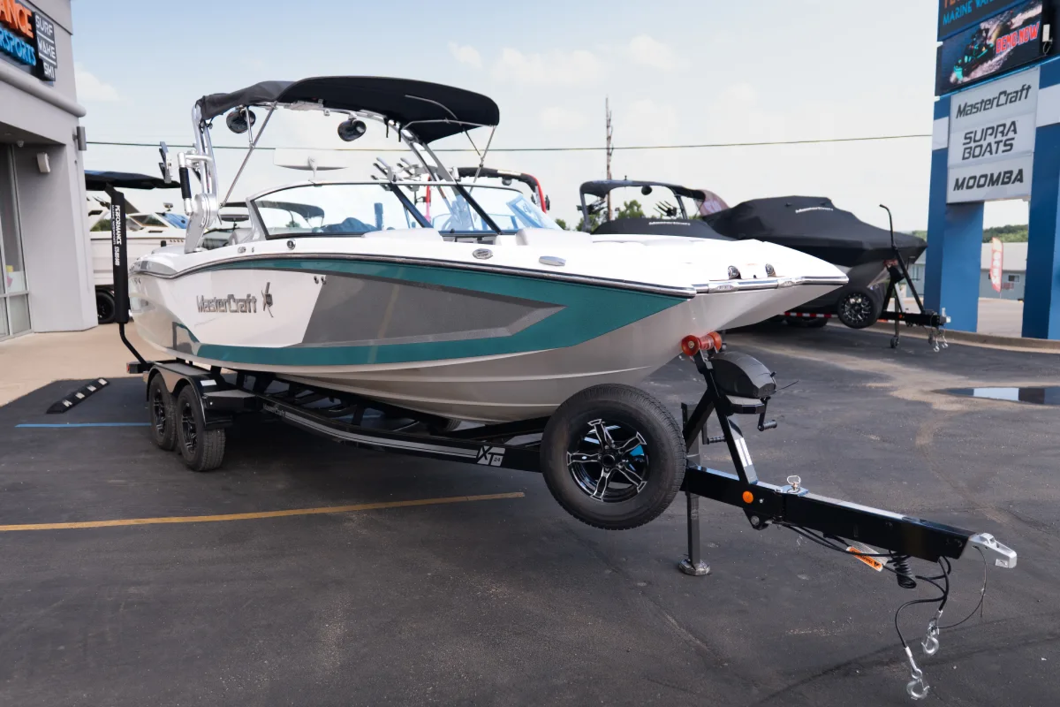 2017MASTERCRAFT X46 1 OWNER  ALL SERVICED AND READY TO GO 