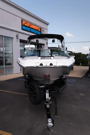 2017-mastercraft-x46-141562-image9.webp