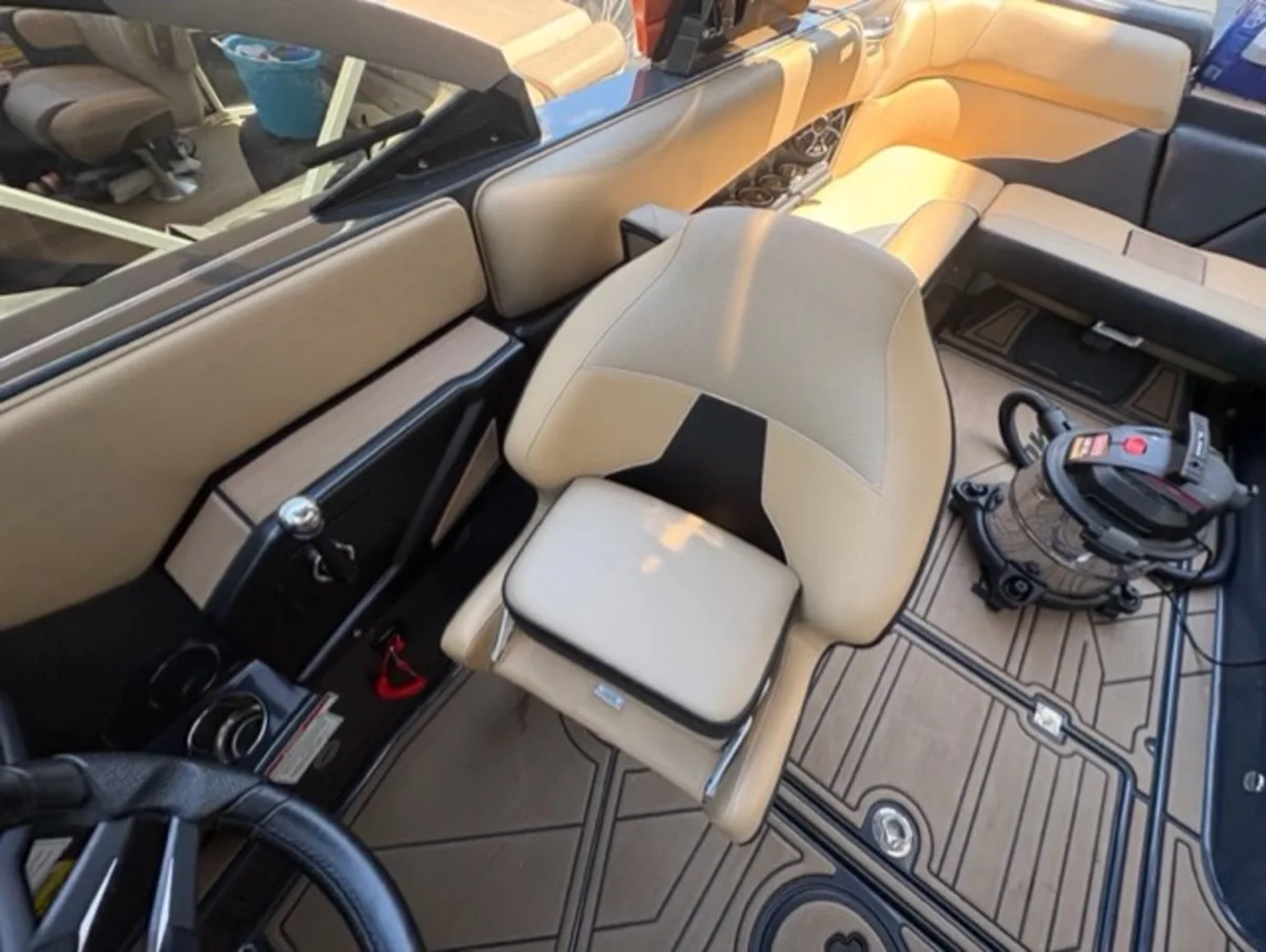 2021 MOOMBA MOJO 