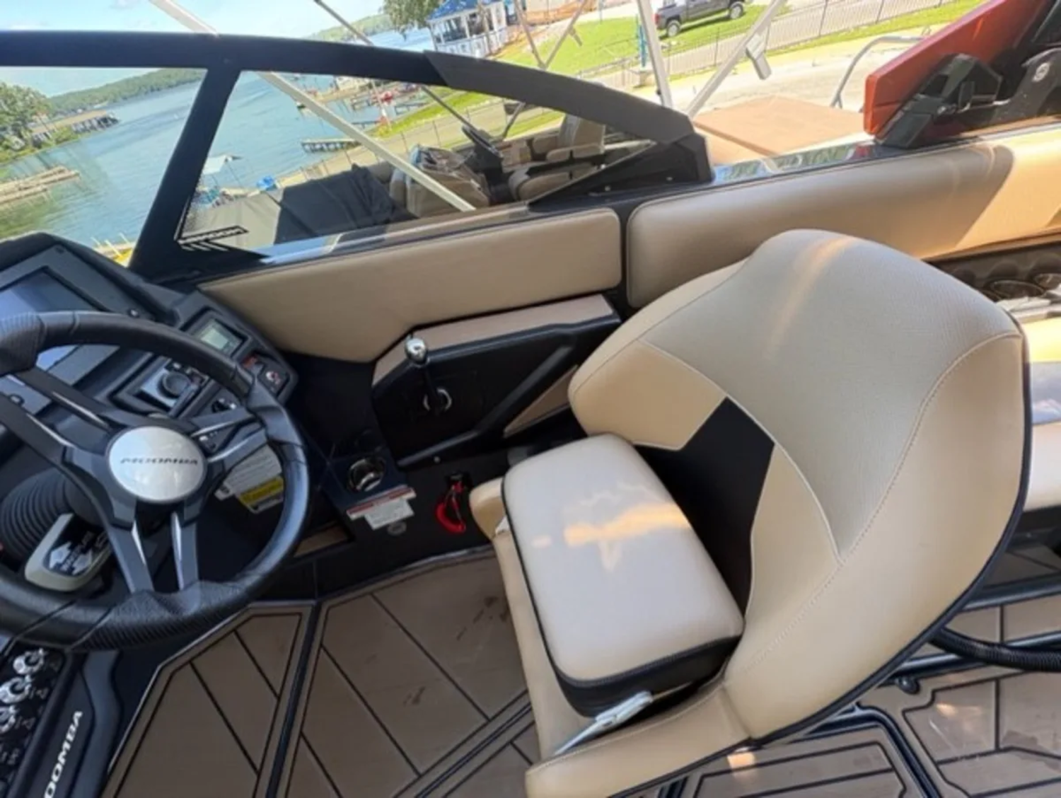 2021 MOOMBA MOJO 