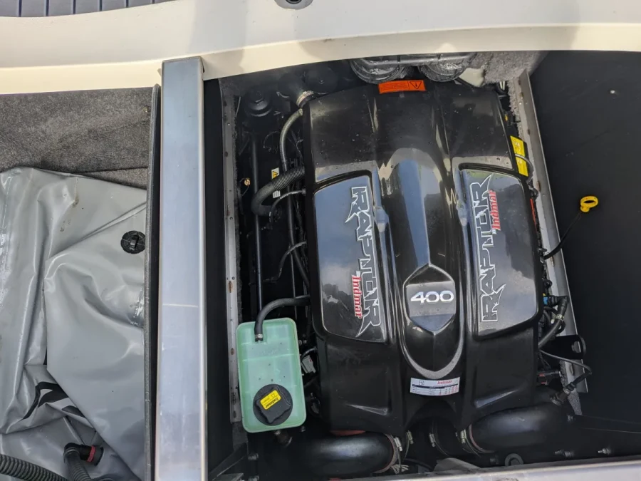 2022-mb-sports-f22-tomcat-141573-image6.webp