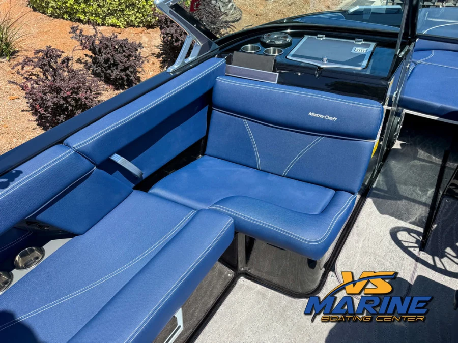 2019-mastercraft-xt21-141594-image14