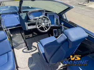 2019-mastercraft-xt21-141594-image19