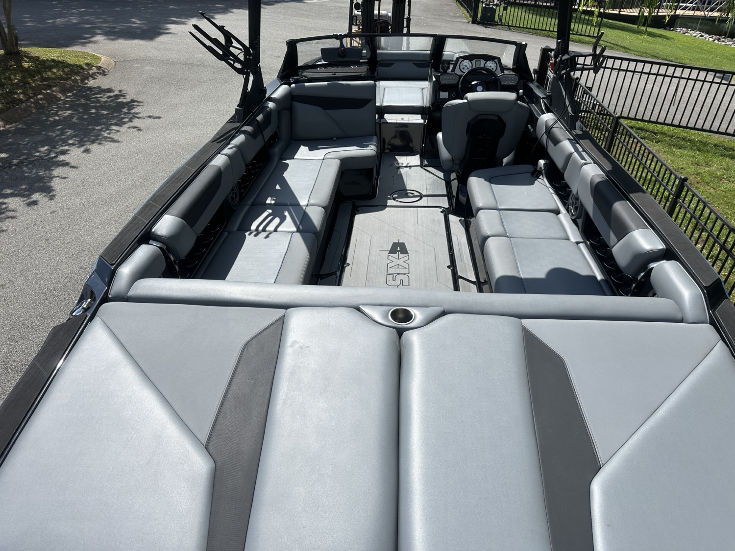2021 AXIS A24