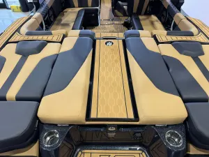 2025-mastercraft-xt22-141605-image10