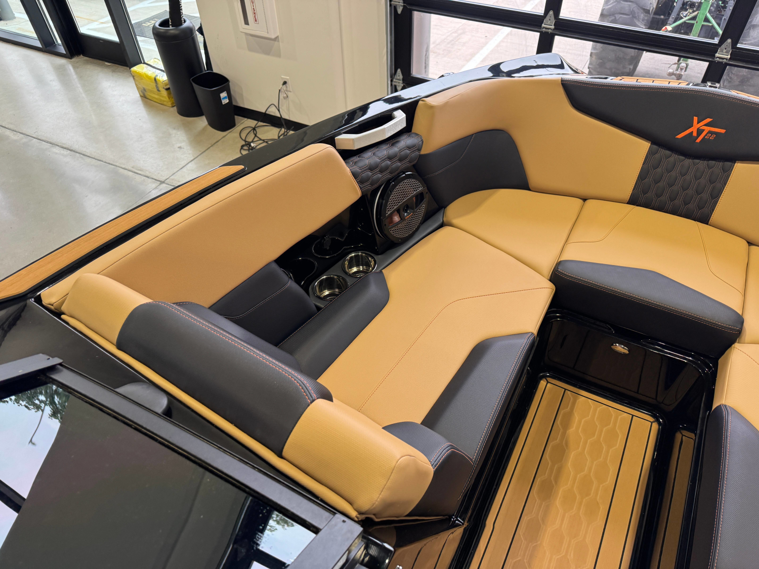 2025 MasterCraft XT22