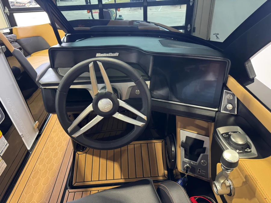 2025-mastercraft-xt22-141605-image28
