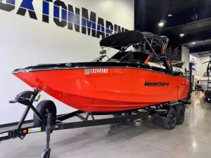 2025-mastercraft-xt22-141605-image2