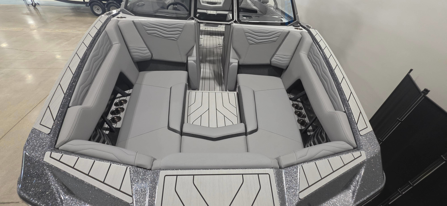 2027 Nautique G25