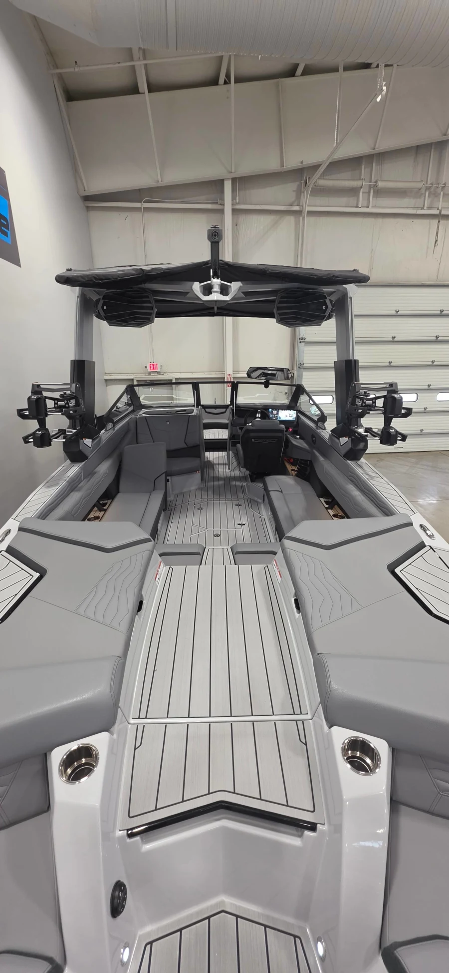 2027-nautique-g25-141606-image5