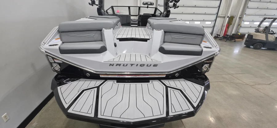 2027-nautique-g25-141606-image7