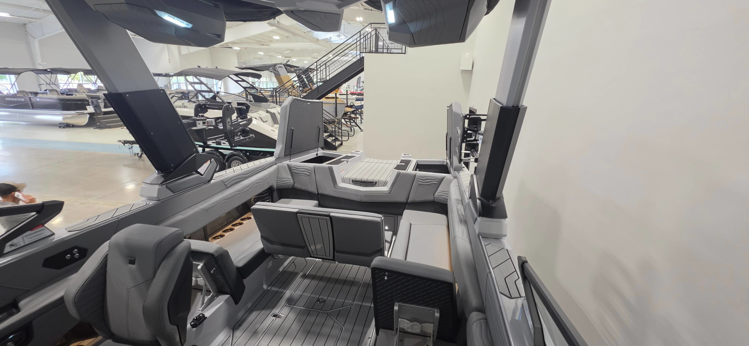 2027 Nautique G25