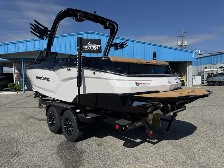 2025-mastercraft-nxt22-141610-image5