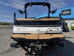 2025-mastercraft-nxt22-141610-image6
