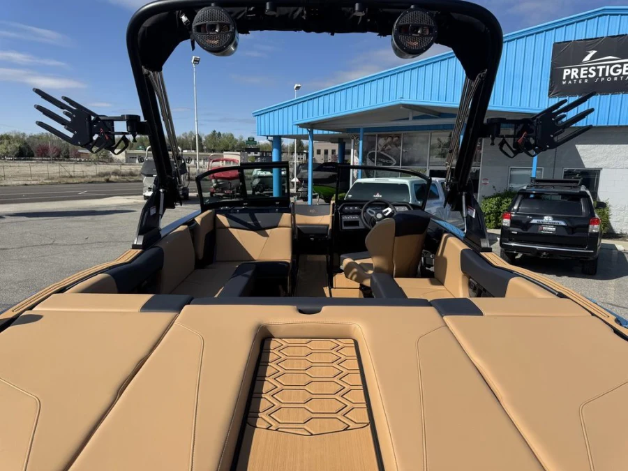 2025-mastercraft-nxt22-141610-image7