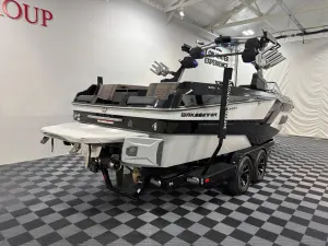 2026-malibu-wakesetter-24-mxz-141611-image3