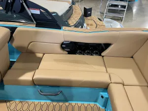 2027-mastercraft-nxt23-141621-image8