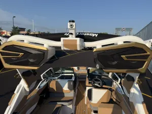 2027-mastercraft-x24-141622-image17