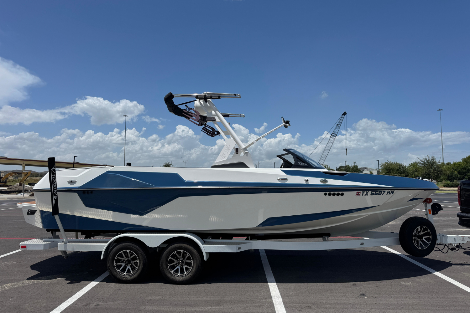 2022 Axis T23