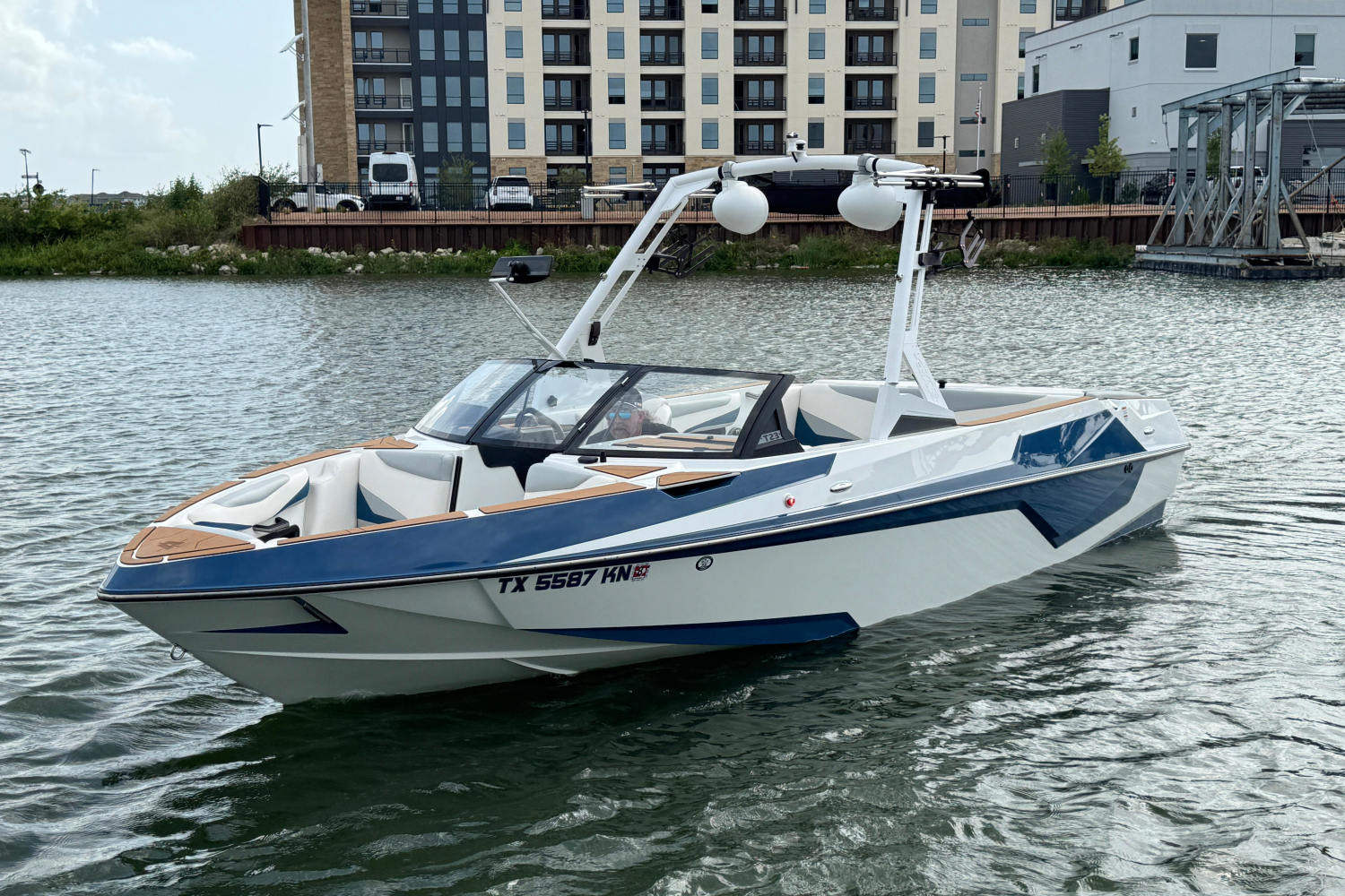 2022 Axis T23