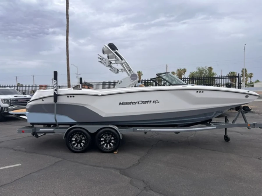 2026-mastercraft-nxt24-141626-image5