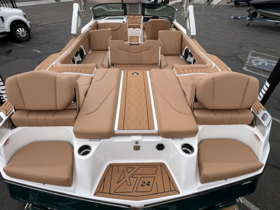 2027-mastercraft-xt24-141627-image10
