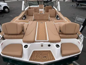 2027-mastercraft-xt24-141627-image10