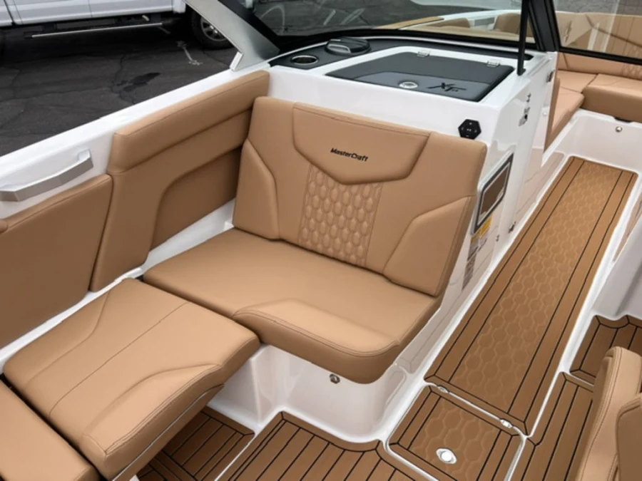 2027-mastercraft-xt24-141627-image14