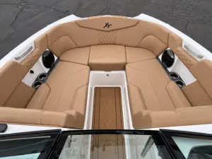 2027-mastercraft-xt24-141627-image18