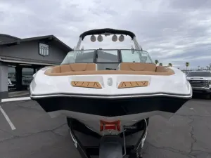 2027-mastercraft-xt24-141627-image3
