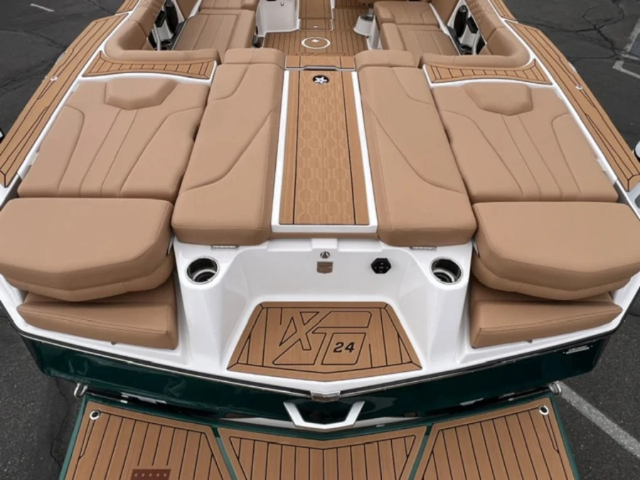 2027-mastercraft-xt24-141627-image9