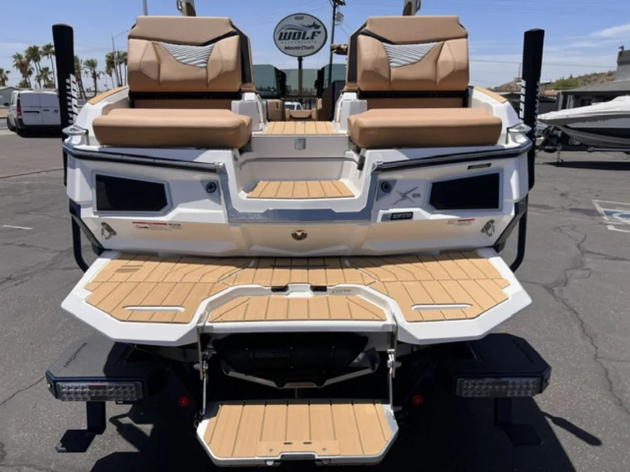 2027-mastercraft-x23-141629-image10