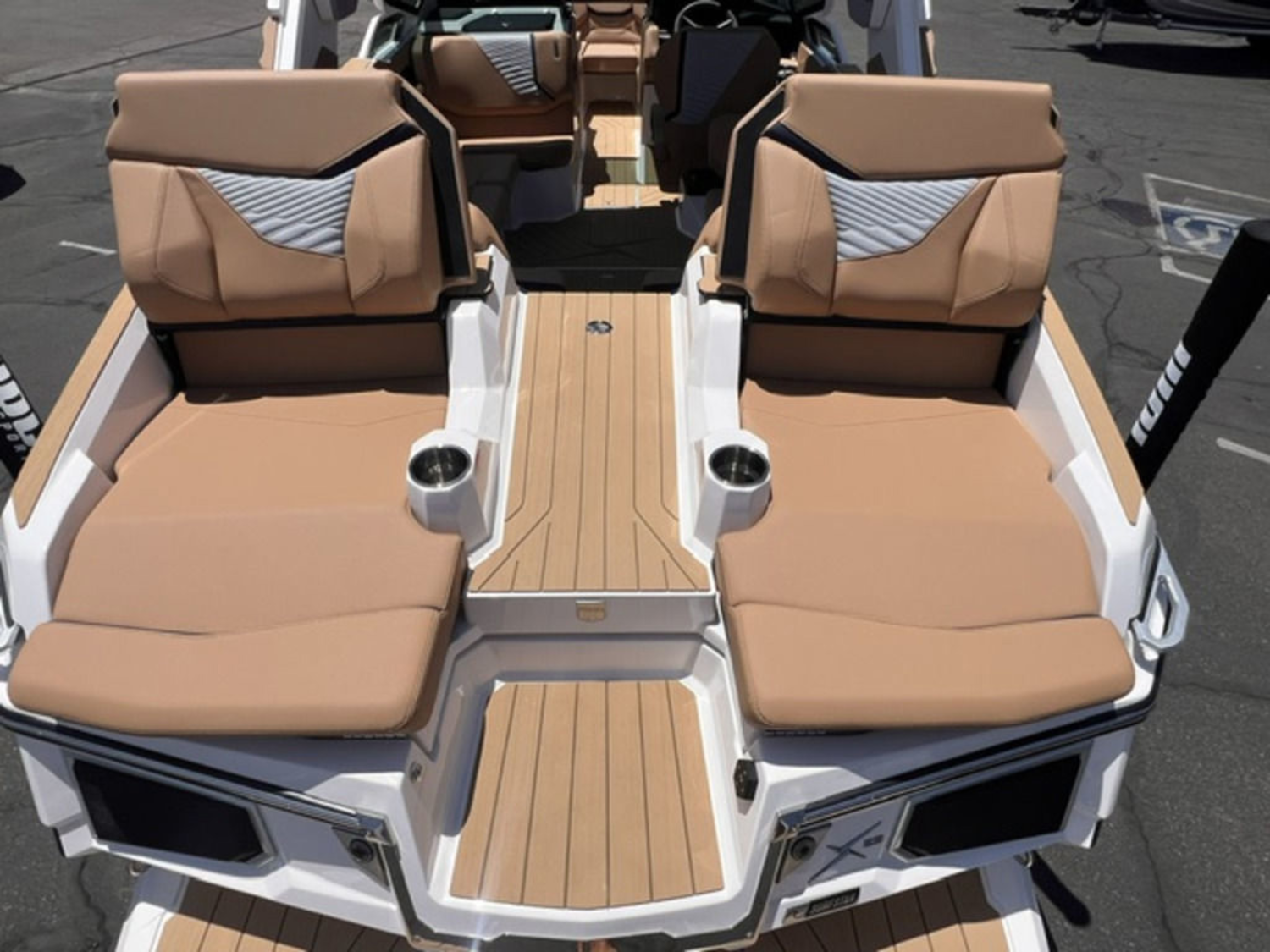 2027 Mastercraft X23