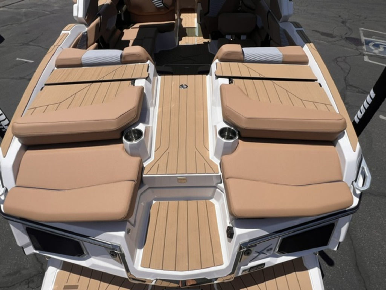 2027 Mastercraft X23
