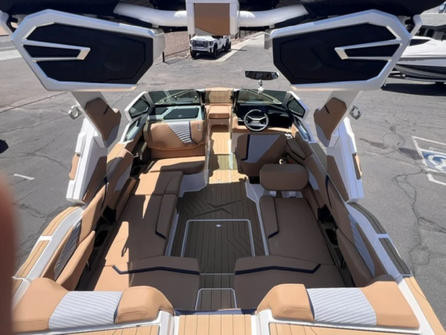 2027-mastercraft-x23-141629-image14
