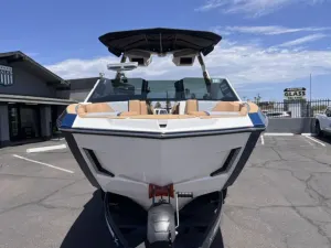 2027-mastercraft-x23-141629-image3