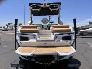 2027-mastercraft-x23-141629-image7