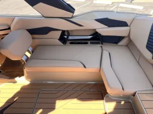 2027-mastercraft-x24-141630-image16