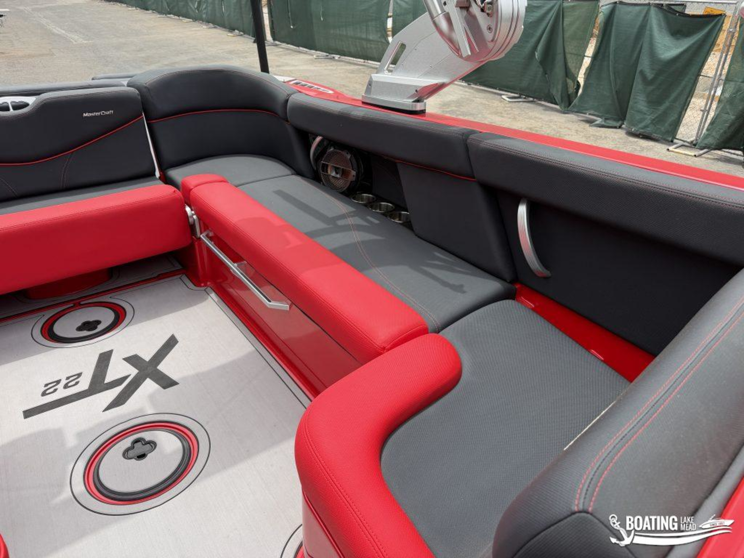2021 MasterCraft XT22