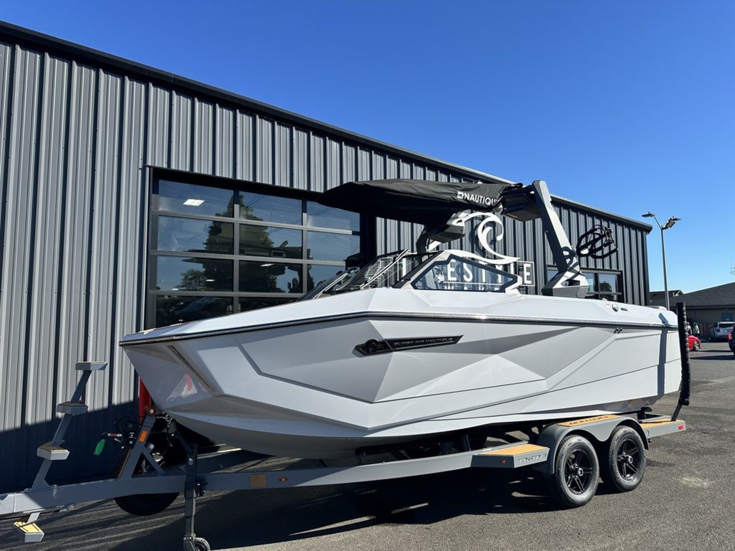 2027 Nautique G21