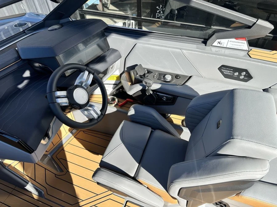 2027-nautique-g21-143716-image7