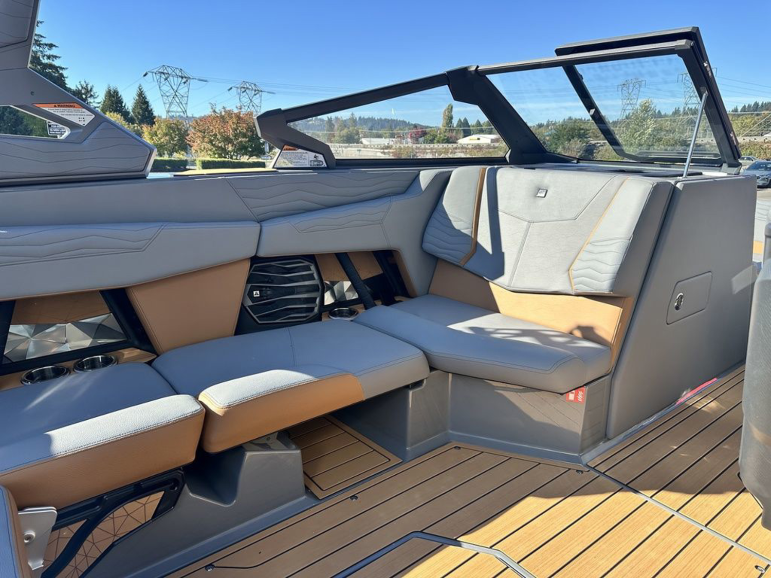 2027 Nautique G21