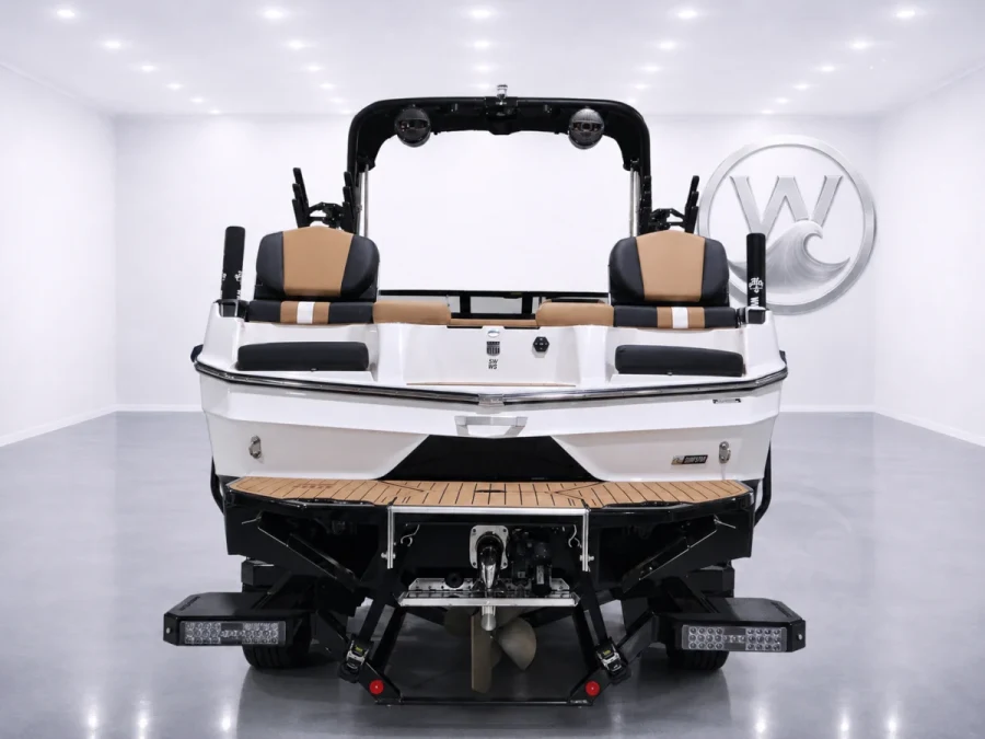 2025-mastercraft-xt24-128723-image2.webp