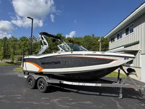 2015-mastercraft-x20-140231-image0.webp