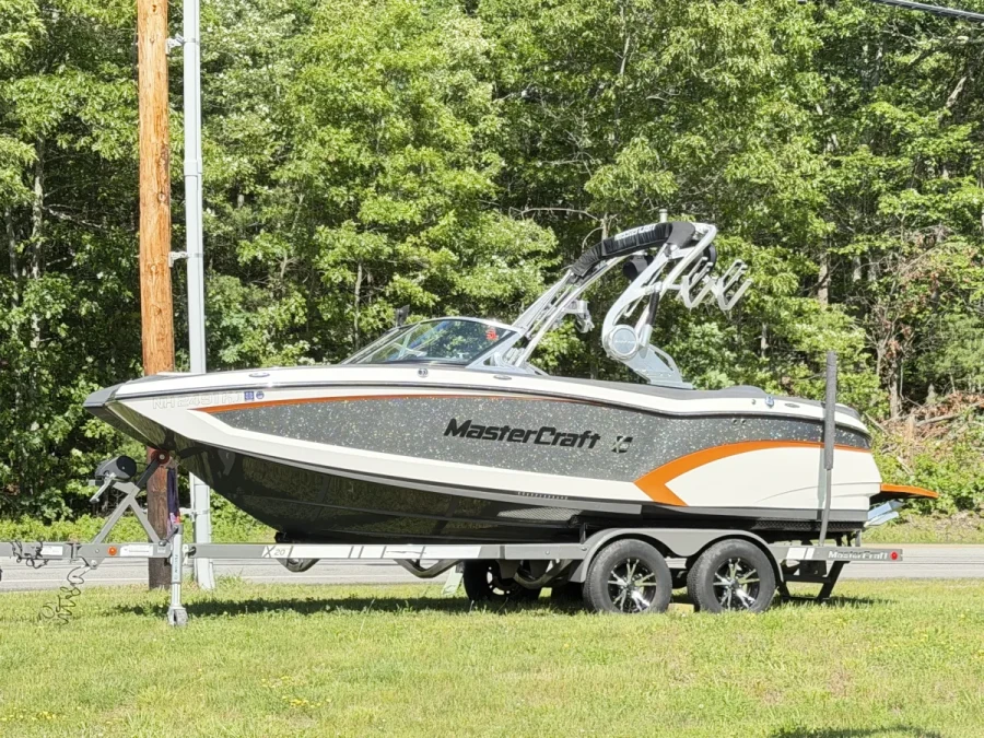 2015-mastercraft-x20-140231-image2.webp
