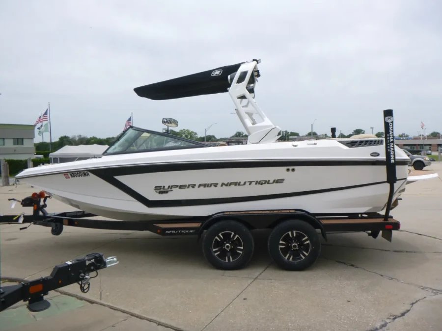 2019-nautique-gs20-140240-image2.webp